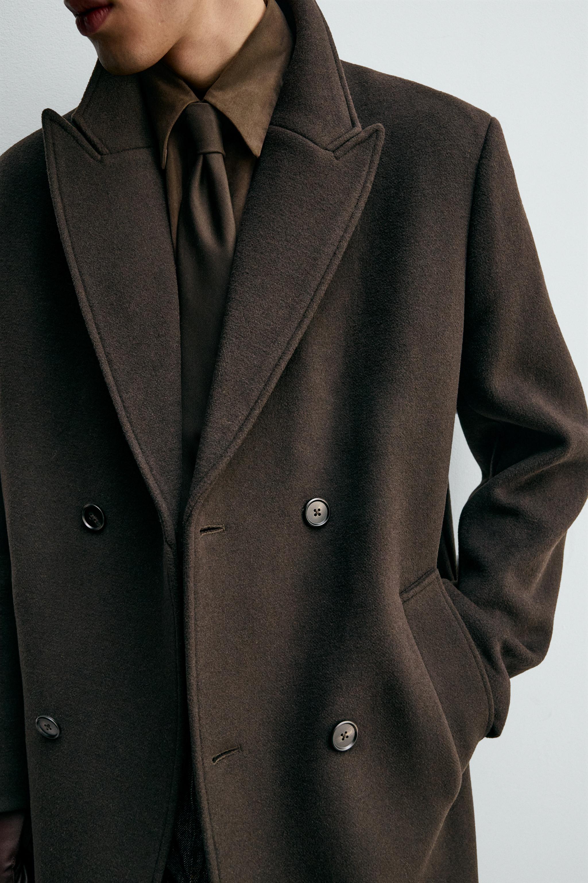 DOUBLE-BREASTED WOOL COAT